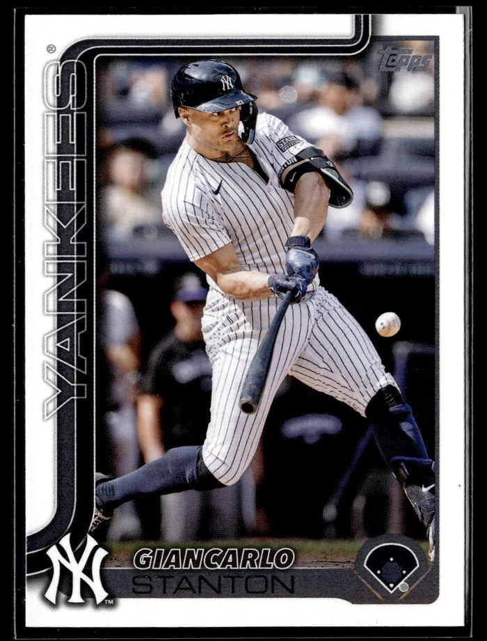 2025 Topps #262 Giancarlo Stanton